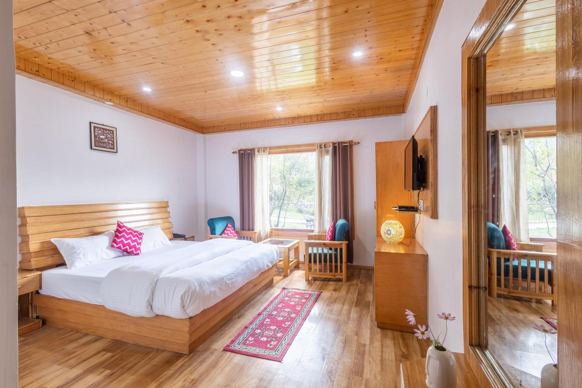 Aroha Residency- A Countryside Resort Manāli Екстериор снимка