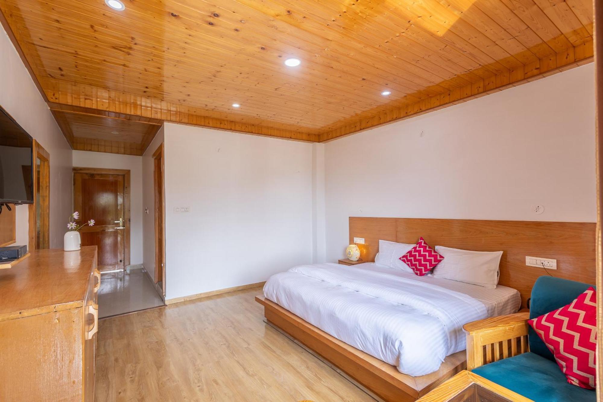Aroha Residency- A Countryside Resort Manāli Екстериор снимка